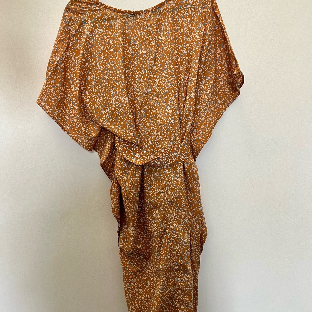 MIRTH Designee, Camel Floral Dress - Picture 2 of 5